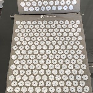 Like new ProSourceFit acupressure relaxation mat